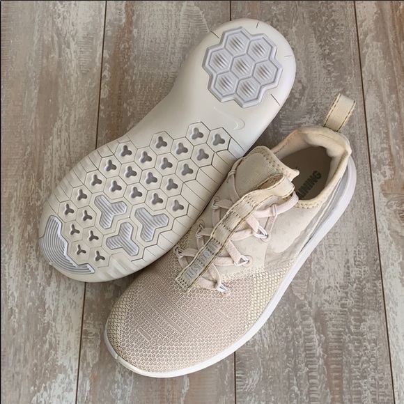 NWT Nike Free Trainers - Picture 8 of 8